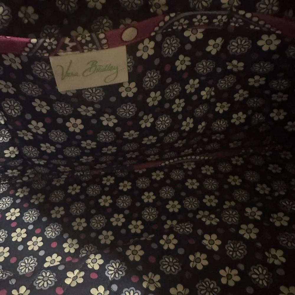 Vera Bradley Boysenberry Tote ๐ Excellent Used Condition - Picture 3 of 4
